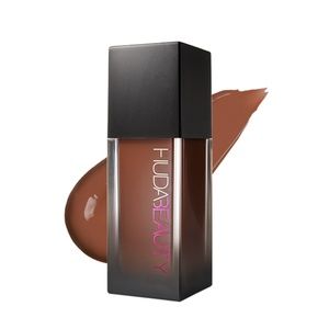 Huda Beauty #FauxFilter Luminous Matte Foundation in Coffee Bean 530R